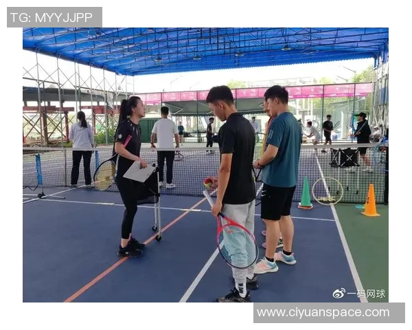 成都网球队防反体系解析与战术应用研究探讨